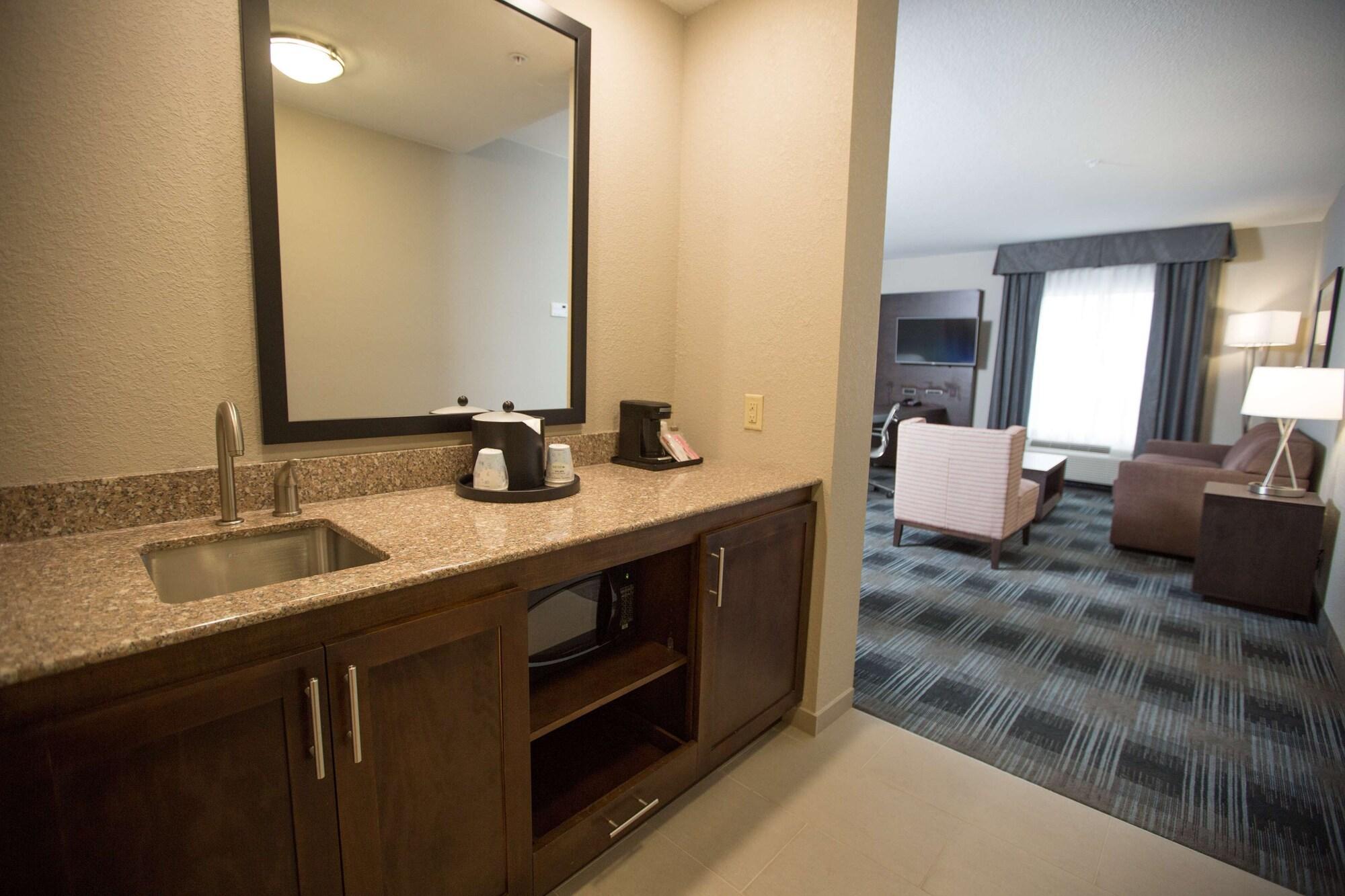 Hampton Inn & Suites Oklahoma City Airport Exterior foto